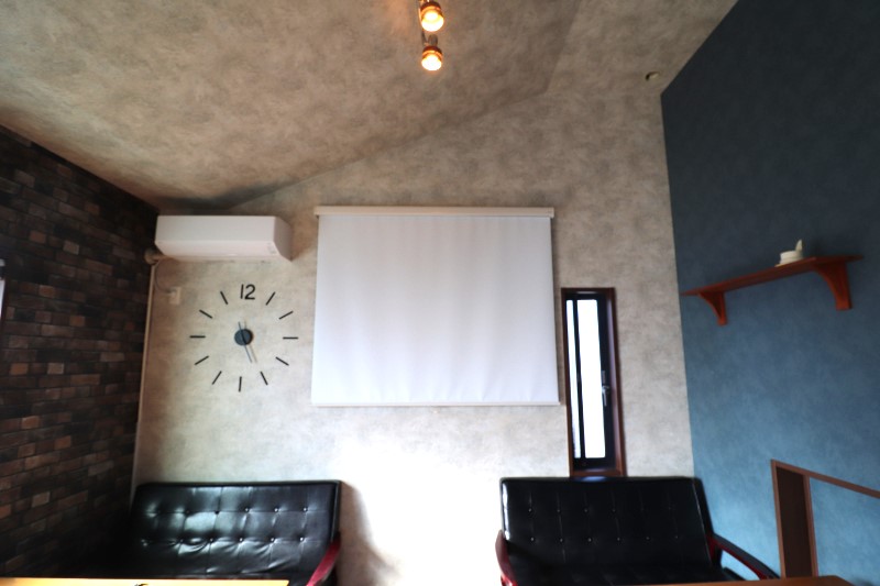 プロジェクター付き